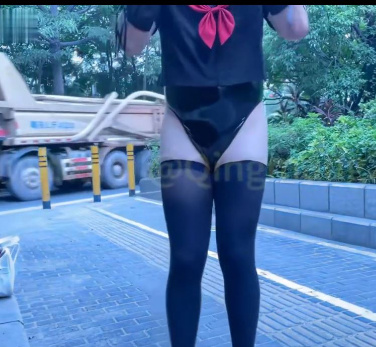 网盘青芒伪娘TS塞棒出门任务1V366MB太会玩