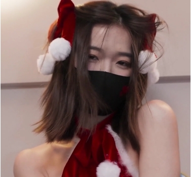 小凌女神圣诞战衣美足私拍1部2G脚模摄影太撩人